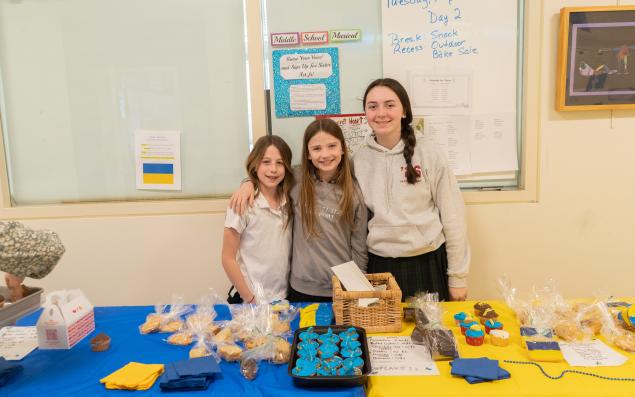Students holding bake sale