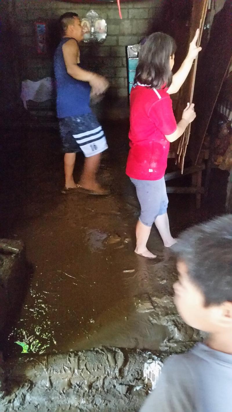 Philippines typhoon - damage in Montalban