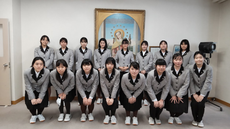 Estudiantes en el Sagrado Corazón de Sapporo