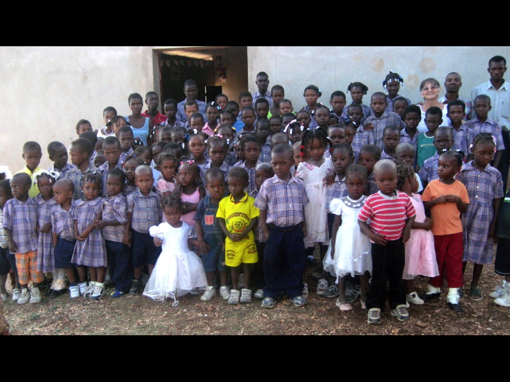 Matilde with students