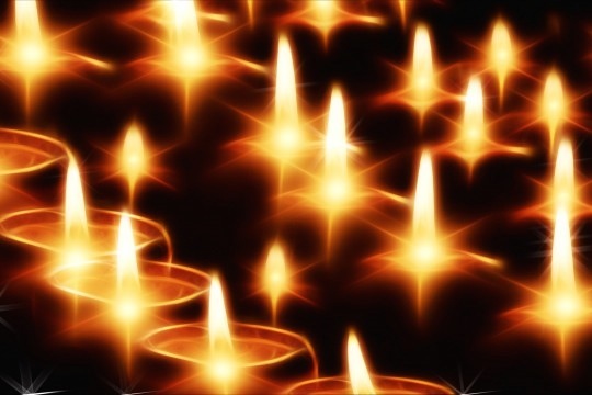 Candles-Background-5-600x360