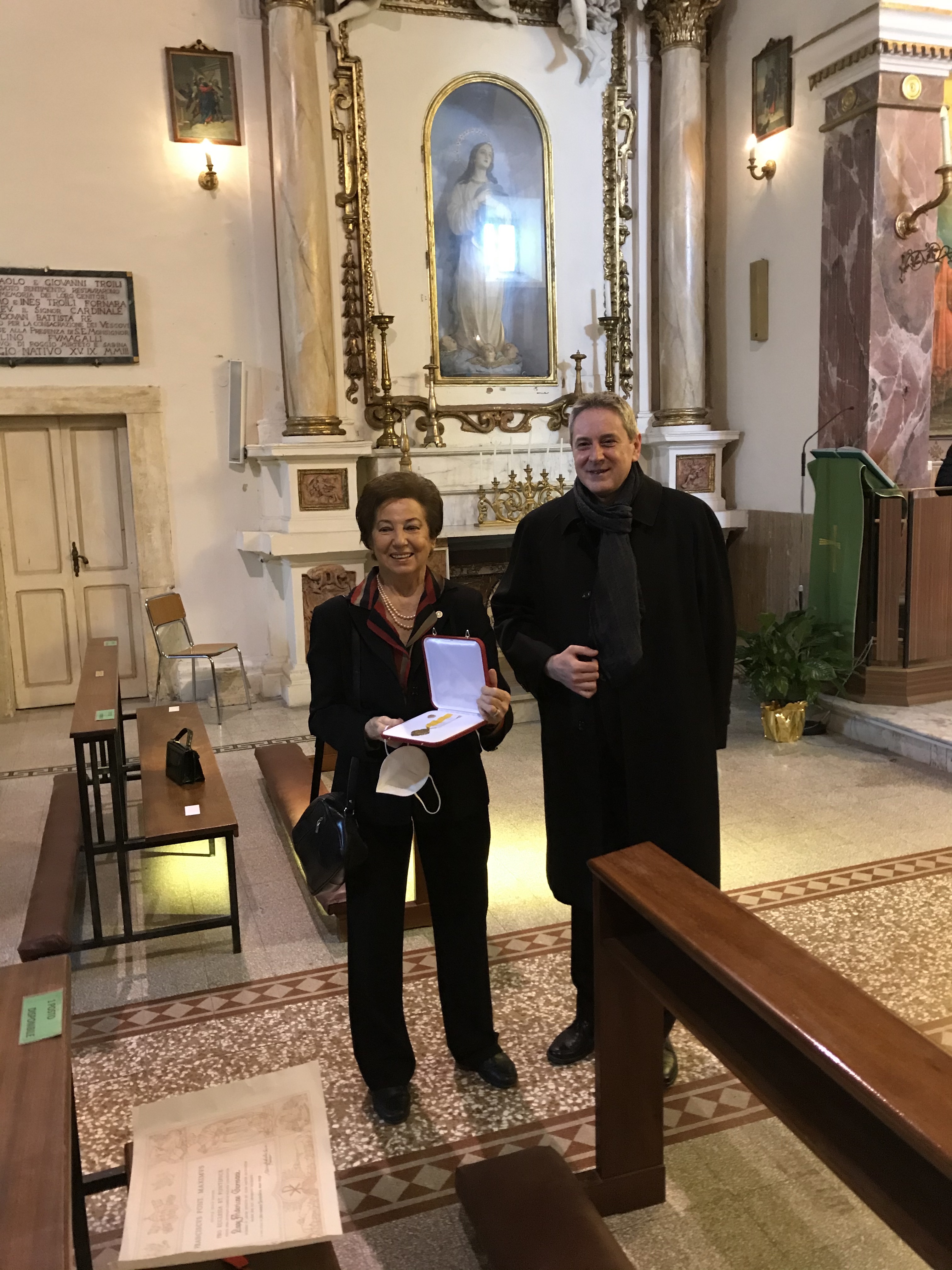 Federica Rossi Germani receives Pro Ecclesia et Pontifice Cross
